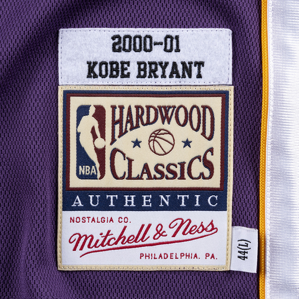 Mitchell & Ness Authentic Jersey Los Angeles Lakers 2001 NBA Finals Away  Kobe Bryant - SEEK